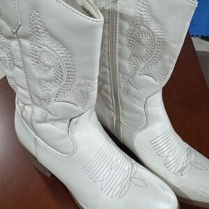 White Embroidered Western Boots